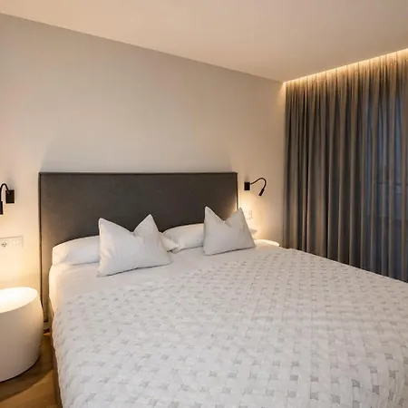 Apartaments Turístics Conseller-3